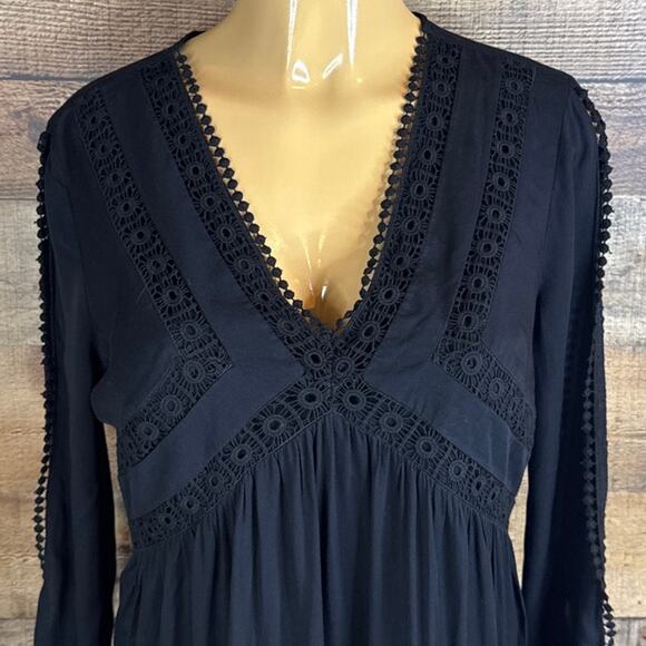 Gianni Bini Solid Black Long Split Sleeve Mini Dress Embroidered Size Small - Picture 3 of 11